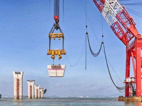 海面漂浮平臺的設(shè)計理念和工程背景是怎樣的？